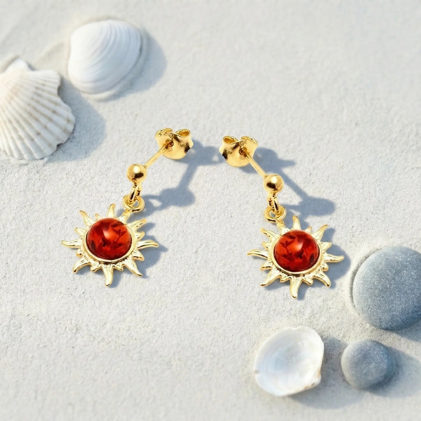 Boucles d'oreilles ambre cognac ronde en argent doré 925 - zoom