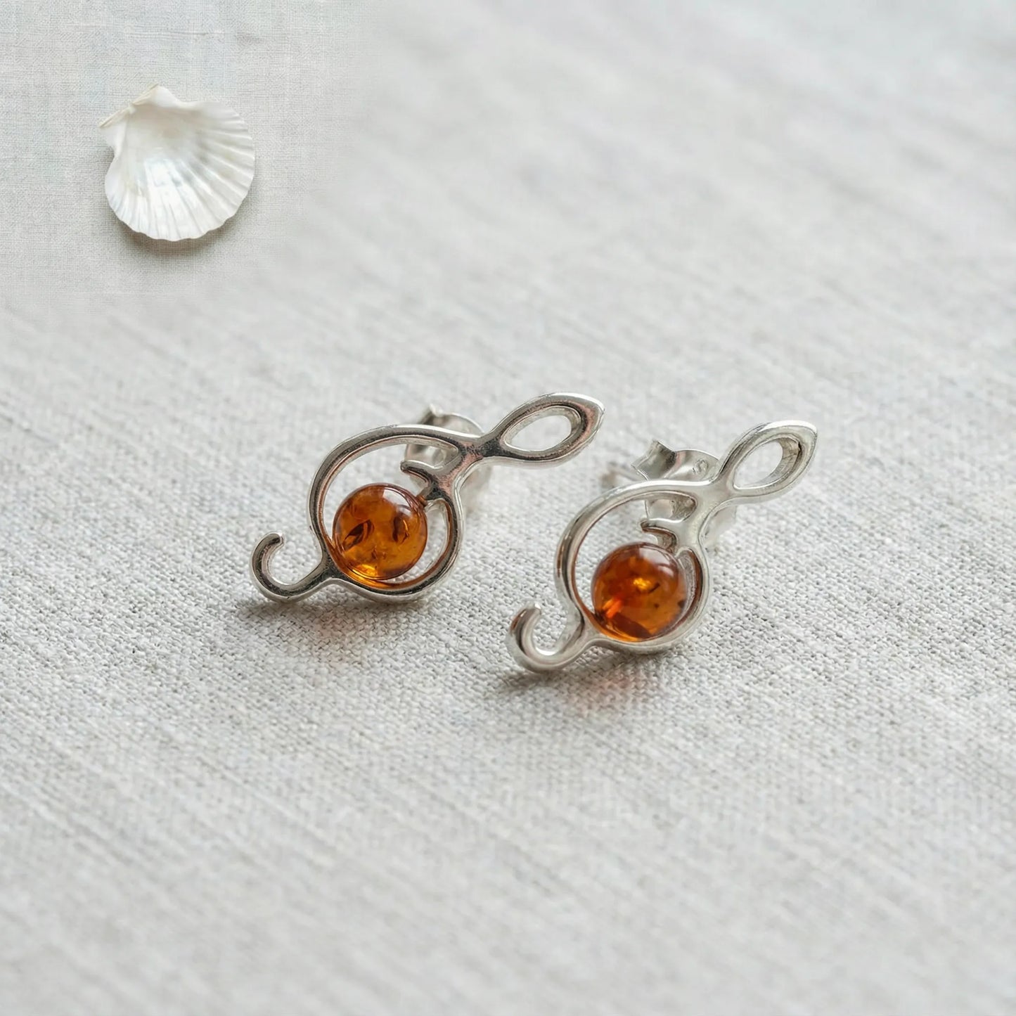 Boucles d'oreilles ambre cognac clous argent rhodié 925 O010 - zoom