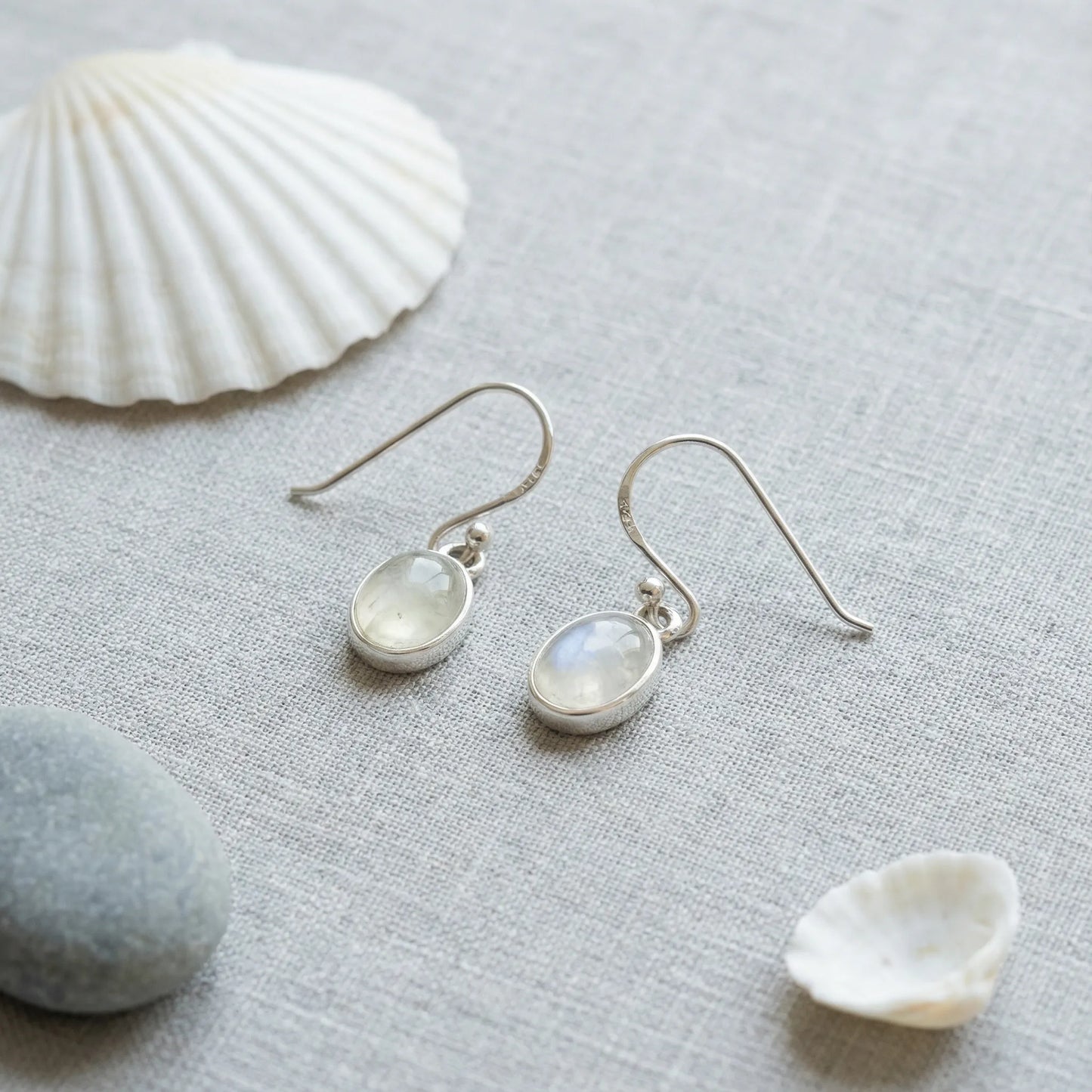 Boucles d'oreilles prehnite verte pendantes argent rhodié - zoom