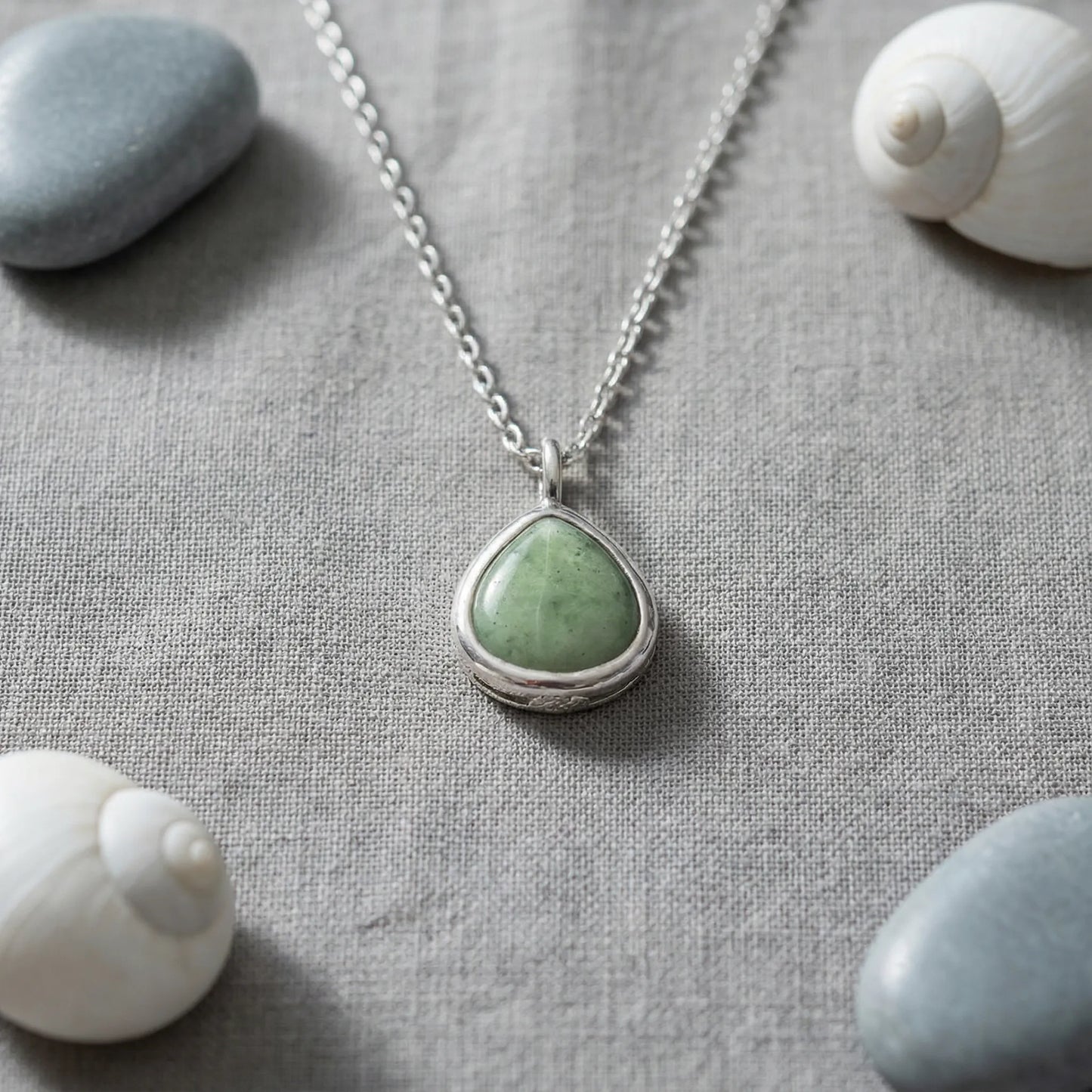 Collier cœur aventurine verte argent rhodié 925 L007 - zoom