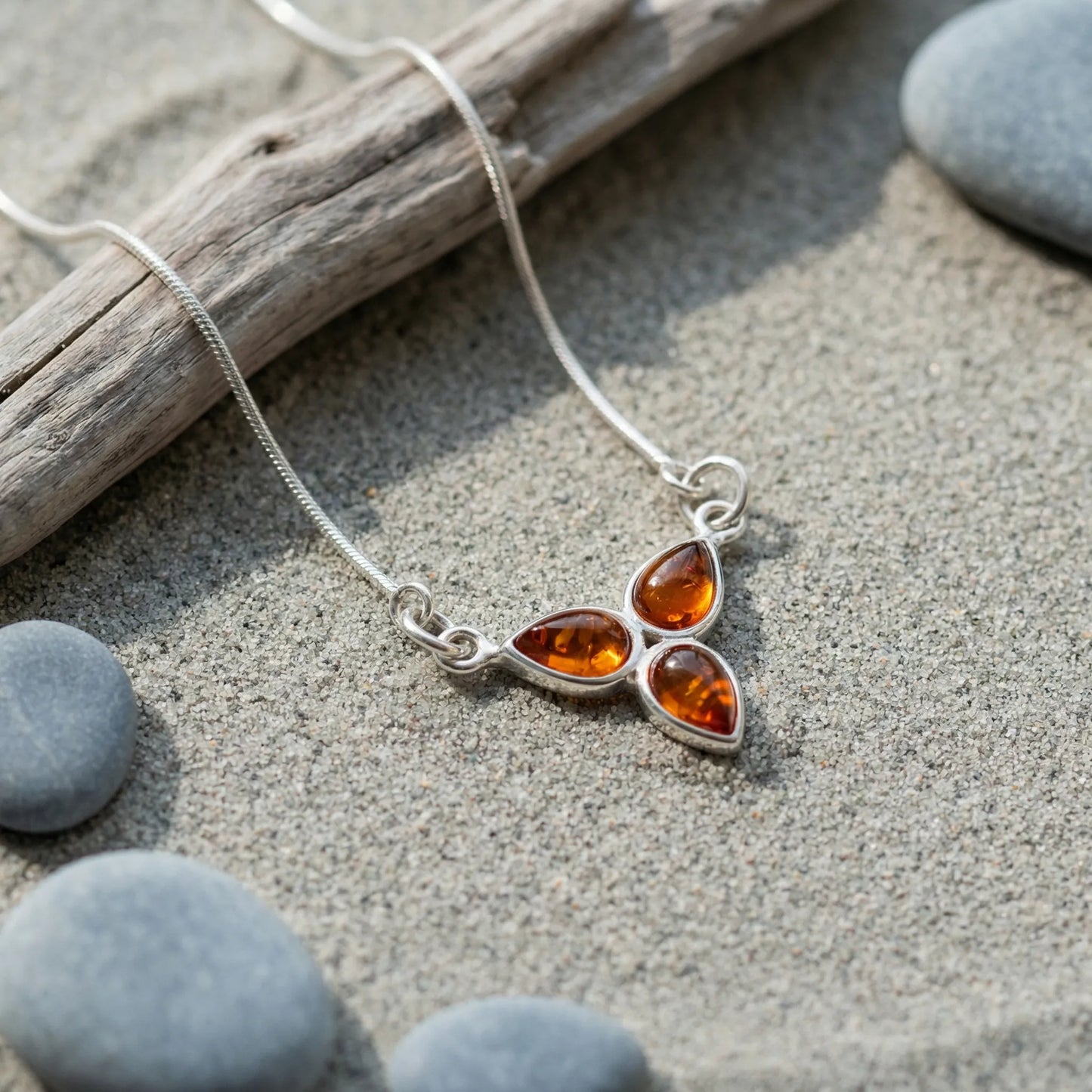 Collier ambre cognac goutte argent rhodié 925 42 cm - zoom