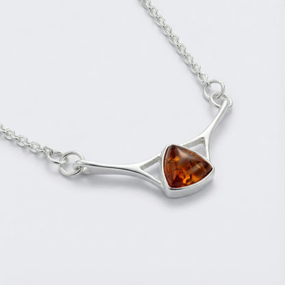 Collier ambre cognac triangle en argent rhodié 925