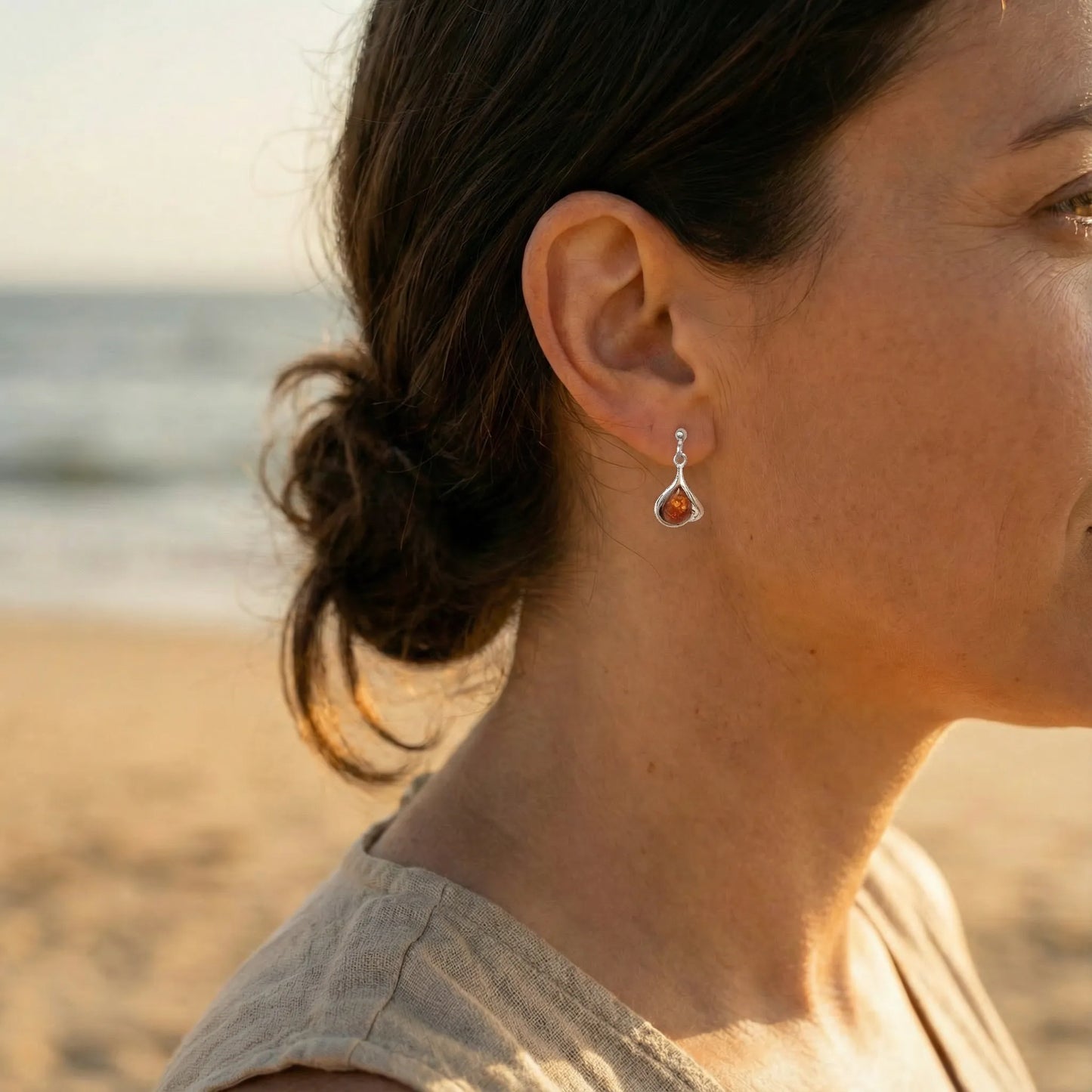 Boucles d'oreilles ambre cognac goutte en argent rhodié 925 - porte