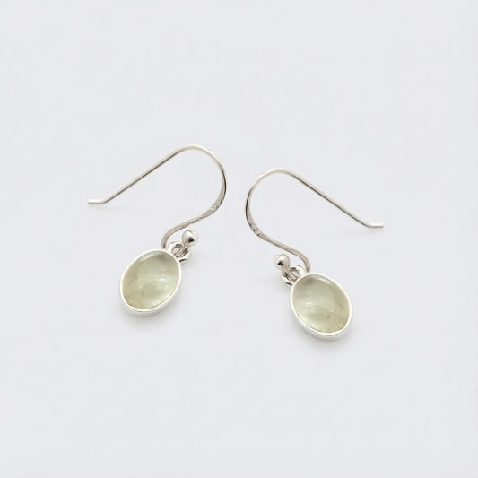 Boucles d'oreilles prehnite verte naturelle en argent rhodié 925