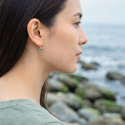 Boucles d'oreilles pendantes cœur aventurine verte argent - vue detail