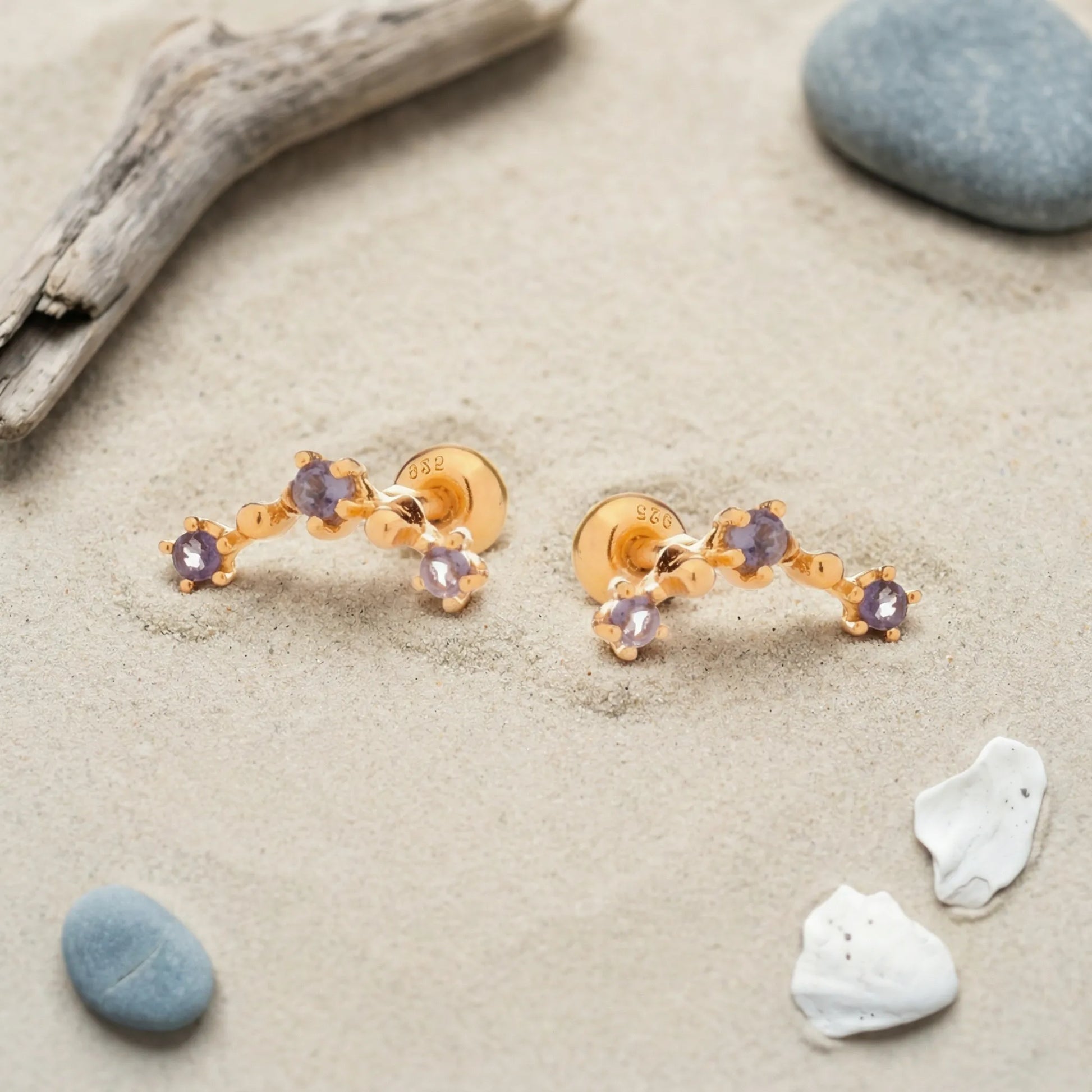 Piercing iolite bleue ronde en argent doré 925 - zoom