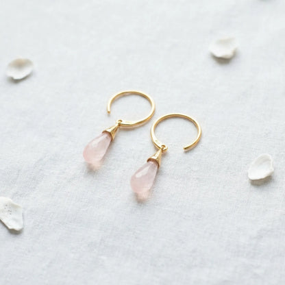 Boucles d'oreilles pendantes quartz rose en argent doré 925 - zoom