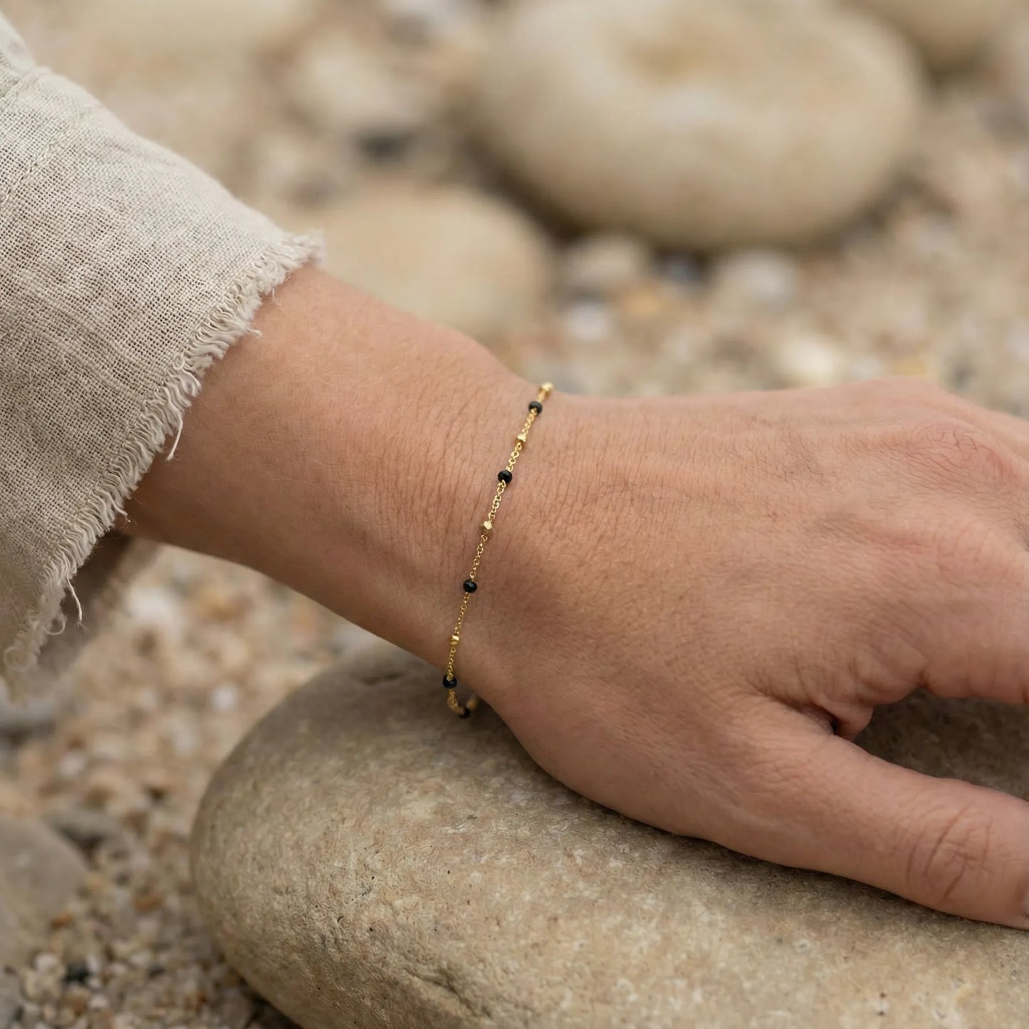 Bracelet spinelle noir ajustable en argent doré 925 - porte