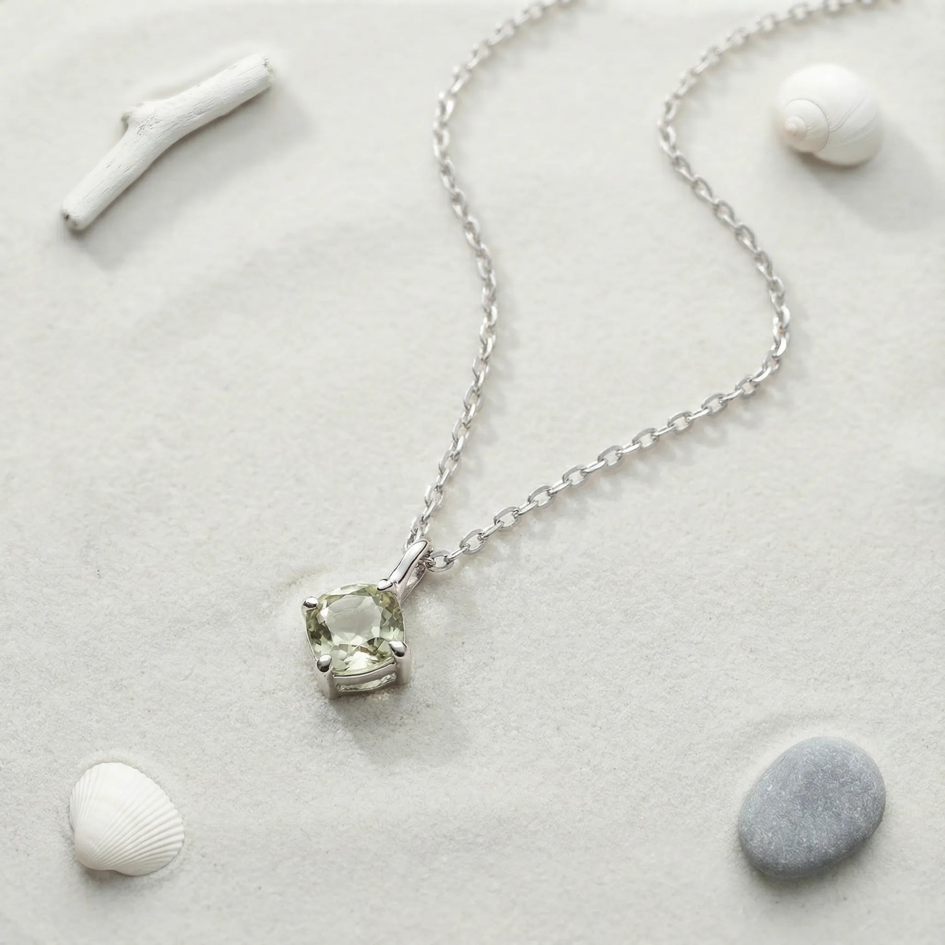 Collier quartz jaune ronde en argent rhodié 925 - zoom