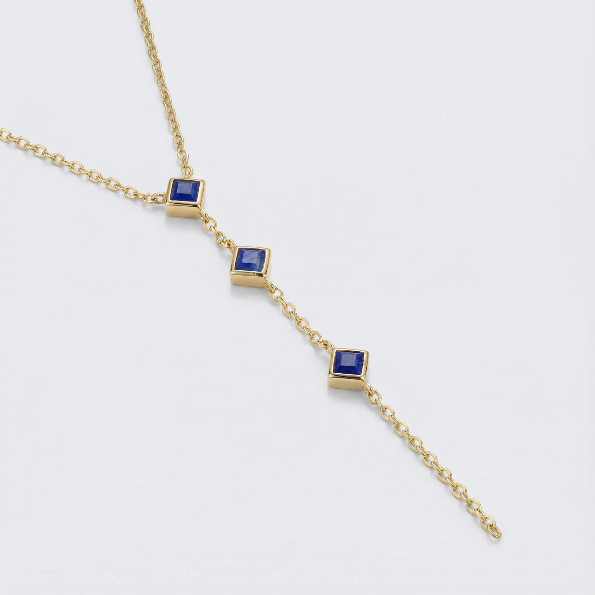 Collier lapis-lazuli carré en argent doré 925