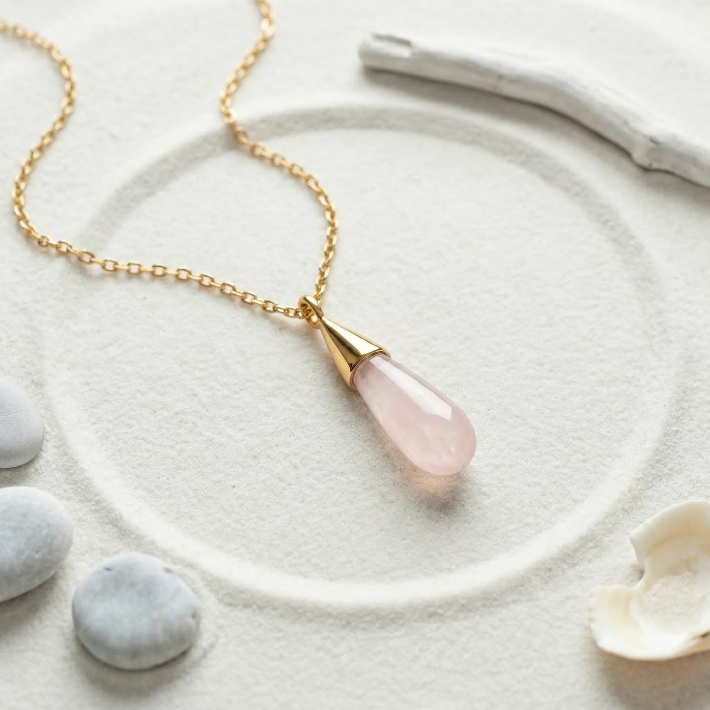 Collier quartz rose glaçon en argent doré 925 - zoom