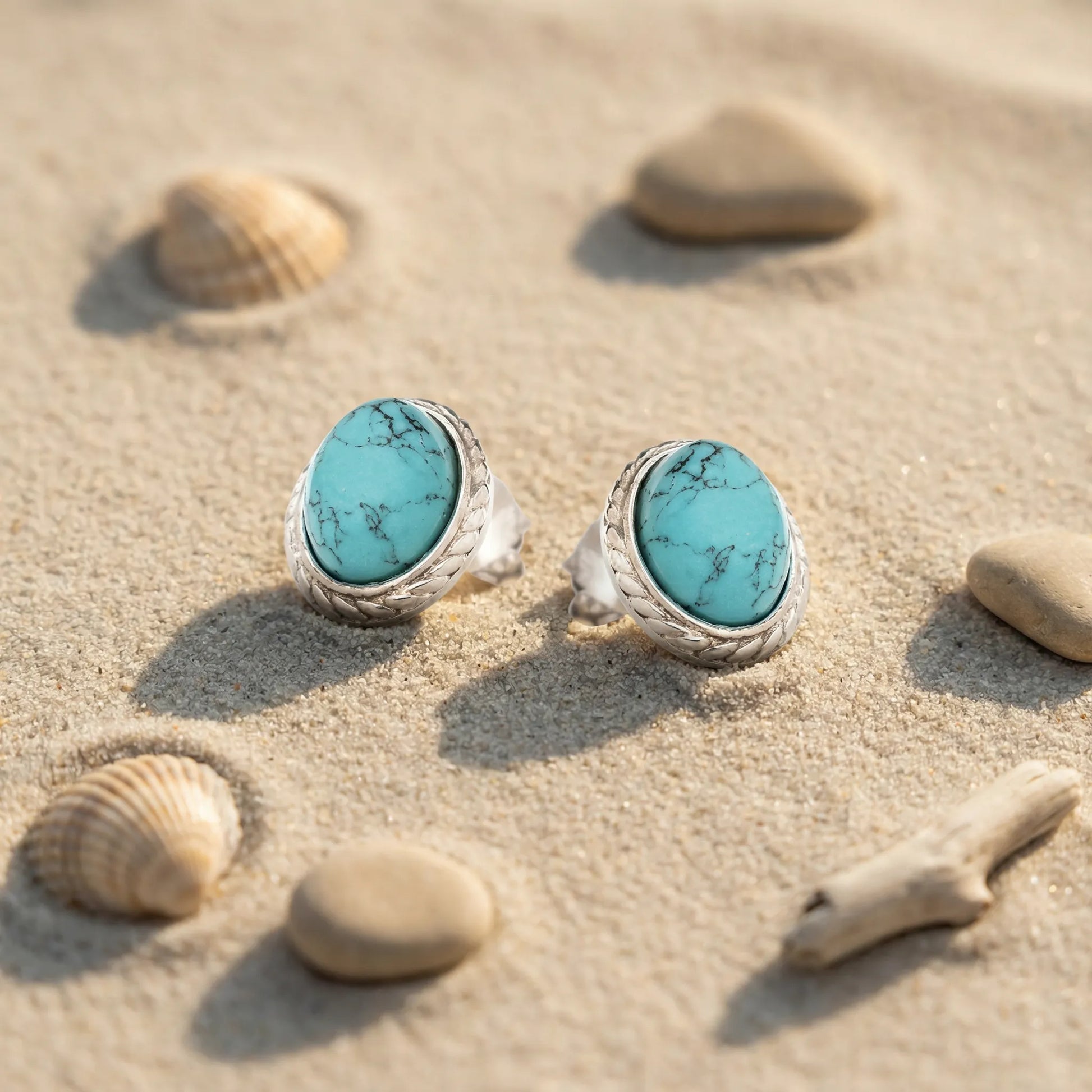 Boucles d'oreilles turquoise bleue ovale en argent vieilli - zoom
