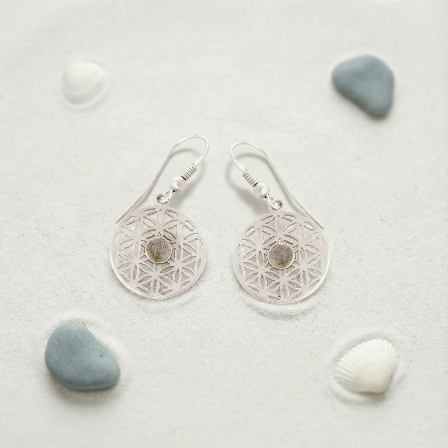 Boucles d'oreilles fleur de vie labradorite en argent - zoom