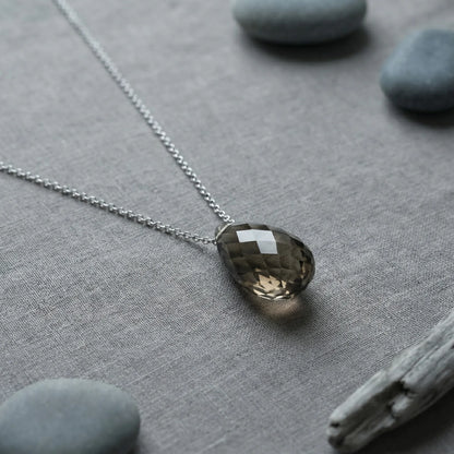 Collier quartz fumé goutte en argent rhodié 925 - zoom