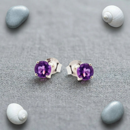 Boucles d'oreilles améthyste violette ronde en argent - zoom