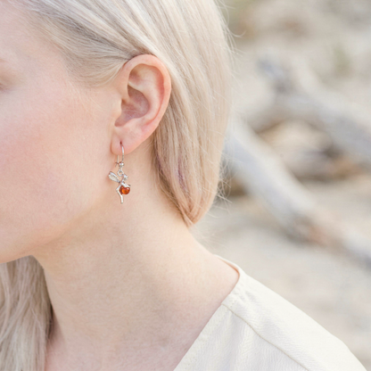 Boucles d'oreilles fée ambre cognac en argent rhodié 925 - vue detail
