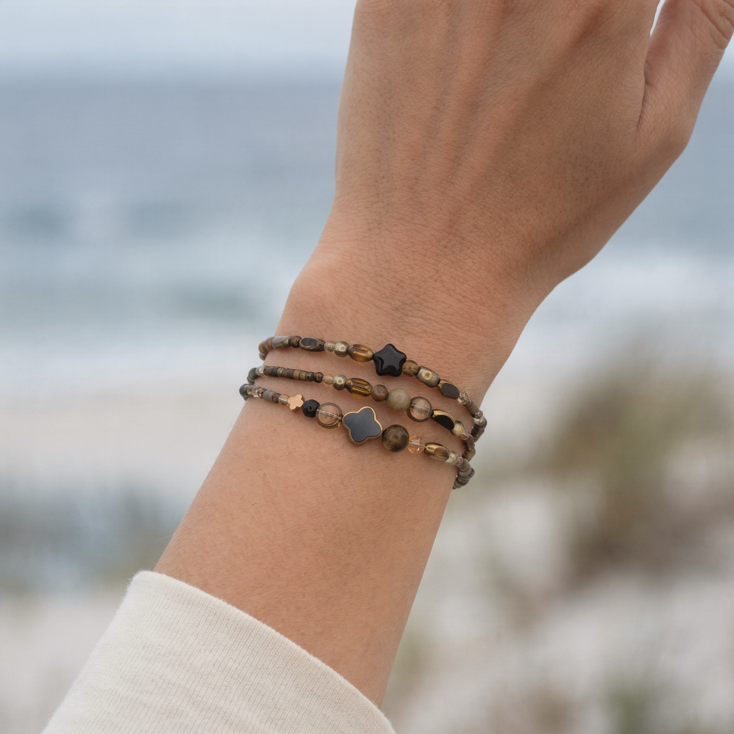 MENDOZA - Bracelet femme 3 rangs œil de tigre - vue detail
