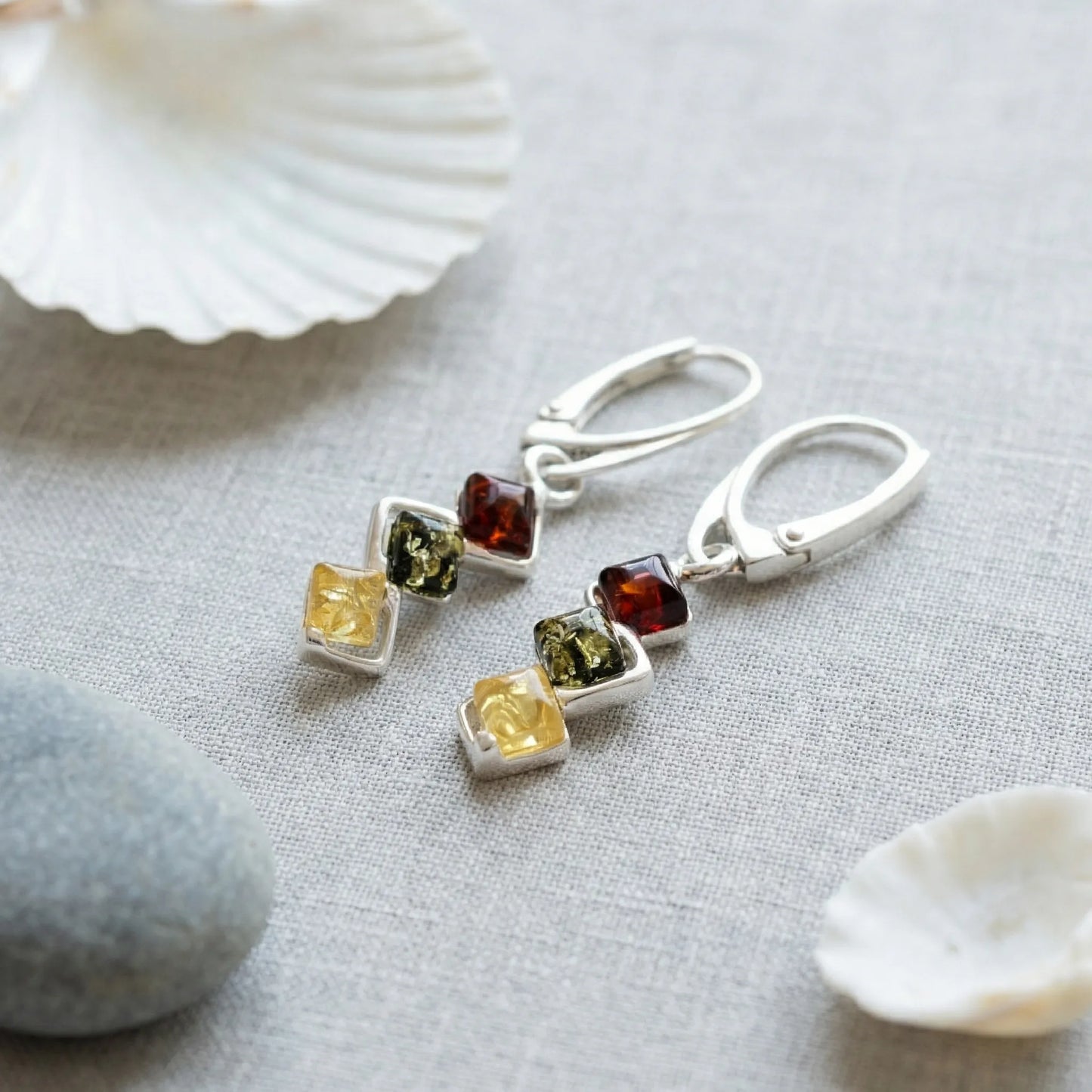 Boucles d'oreilles ambre multicolore pendantes argent - zoom