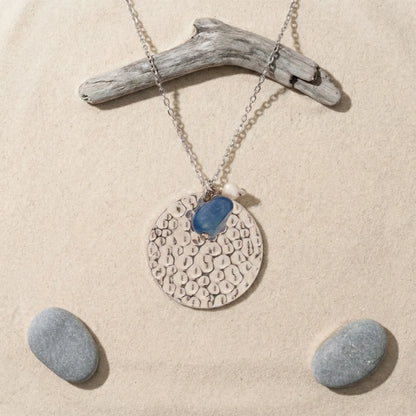 Collier kyanite ovale en argent rhodié 925 - zoom